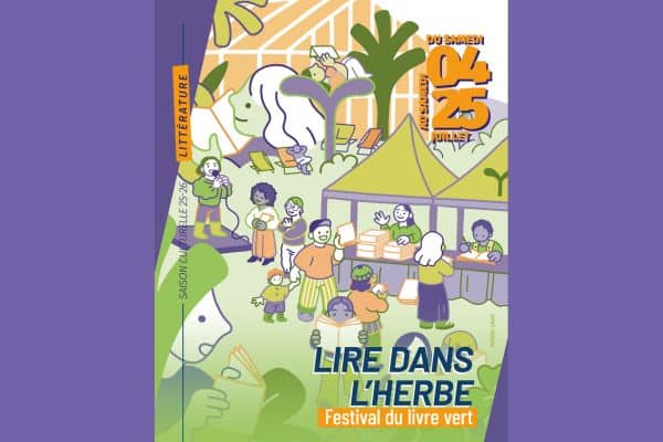 Lire dans l'herbe